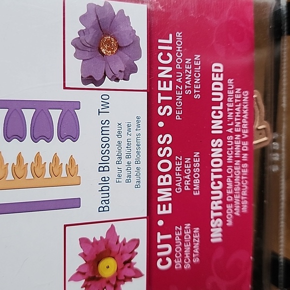 Spellbinders Shapeabilities Die Cut Set - Picture 3 of 5